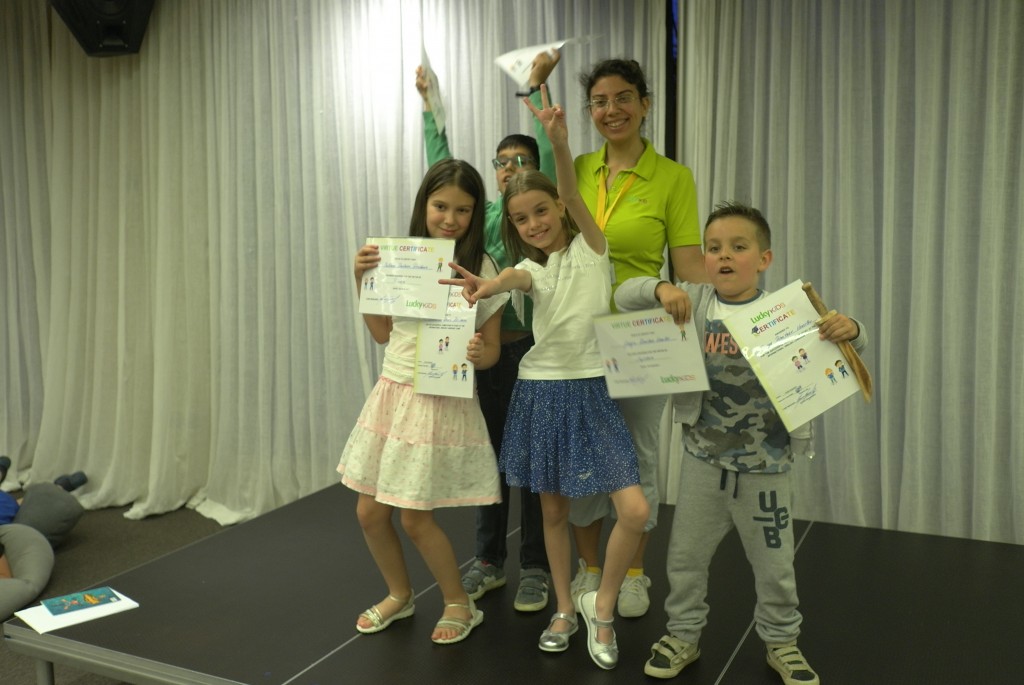 LuckyKids 2017 with English language certificate | LuckyKids