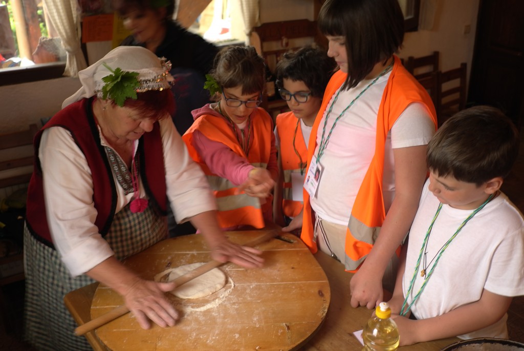 Children learn to cook Bulgarian banitsa | LuckyKids