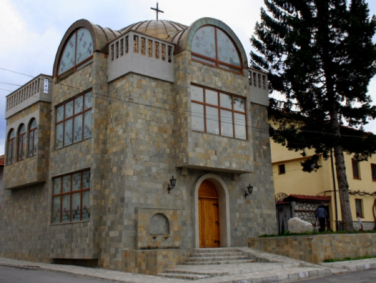 Memorial of Paisii Hilendarski in Bansko | LuckyKids